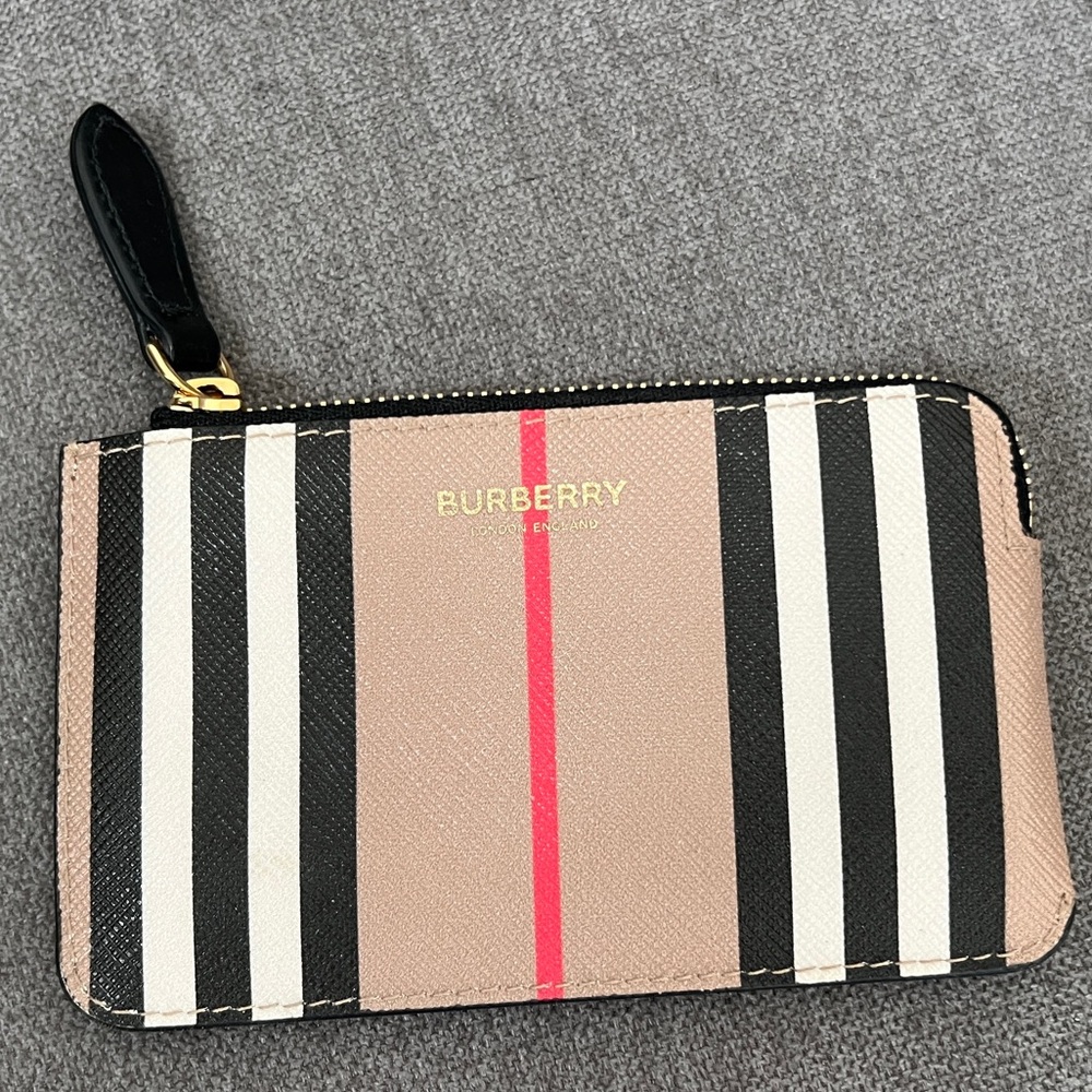 Burberry Kelbrook check zip wallet